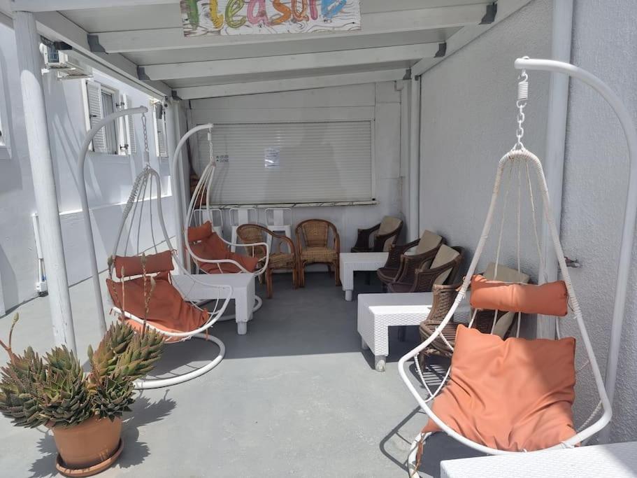 Pleasure Black Beach Perissa  Ngoại thất bức ảnh
