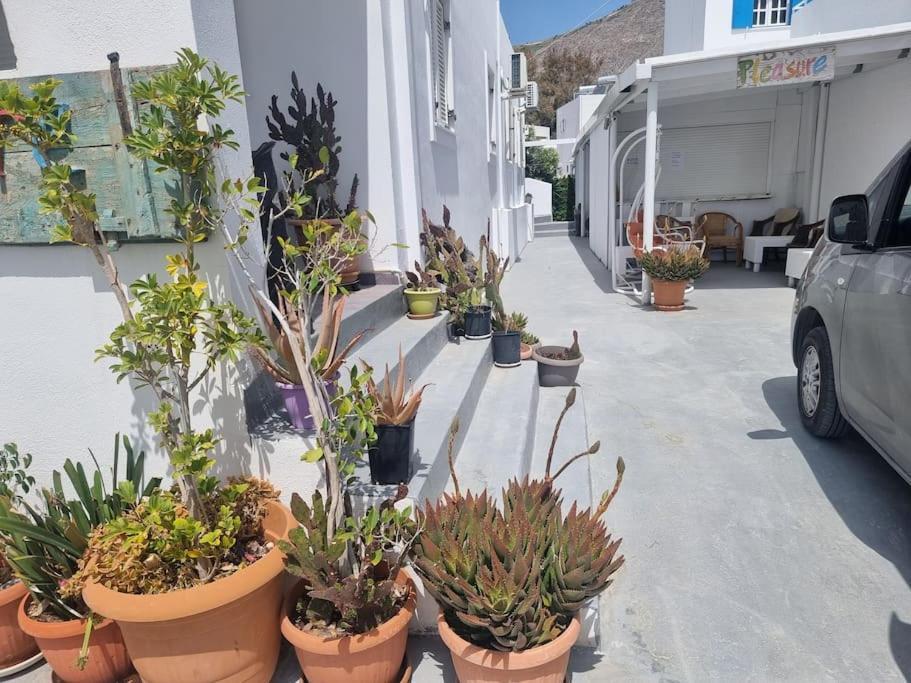 Pleasure Black Beach Perissa  Ngoại thất bức ảnh