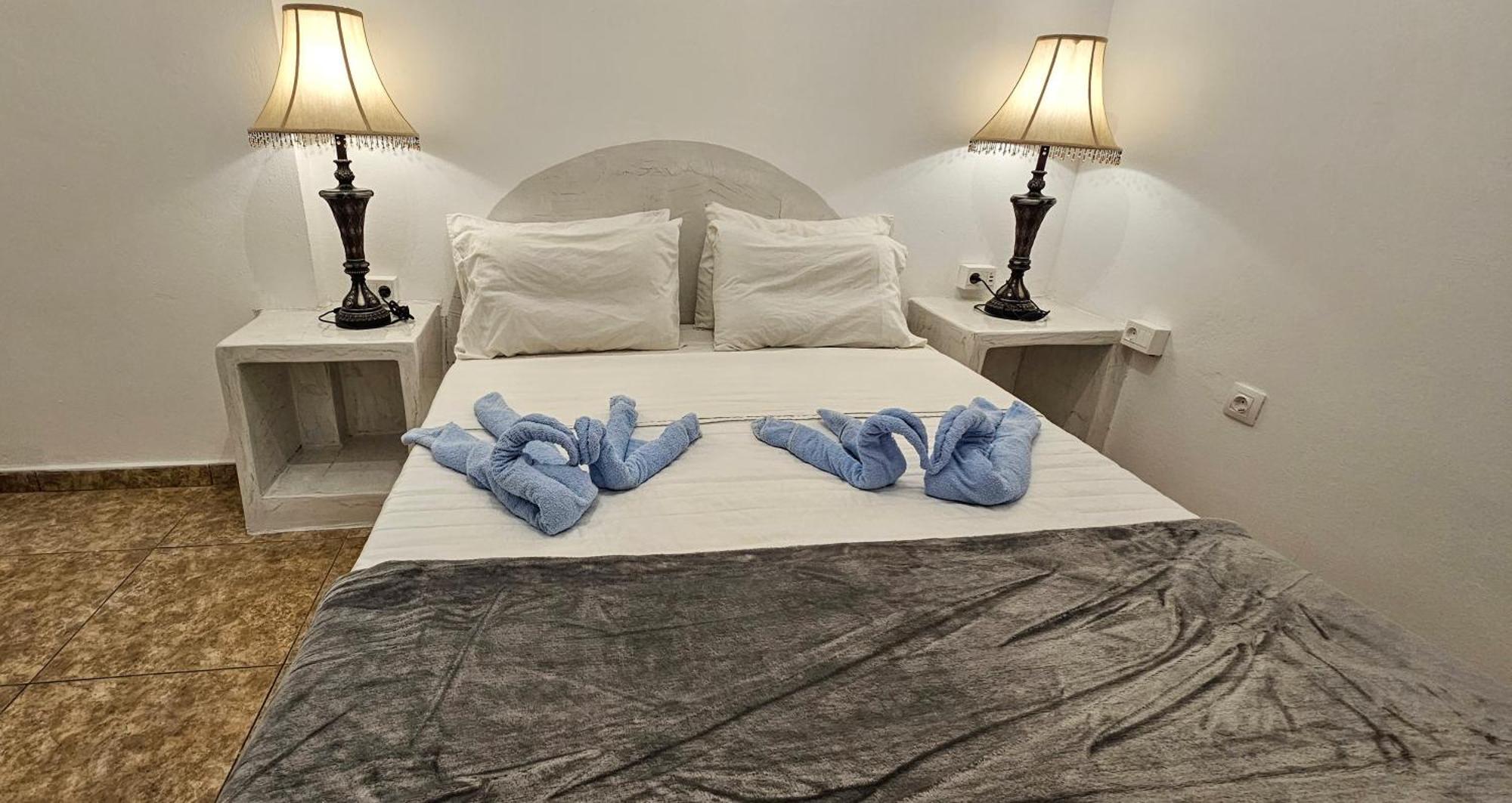 Pleasure Black Beach Perissa  Ngoại thất bức ảnh